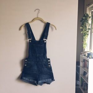 ✨ • perfect summer short overalls •